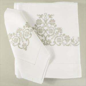 Double sheets embroidered by hand LENZUOLO MATRIMONIALE RICAMATO CON PUNTO PERUGINO  - image 3