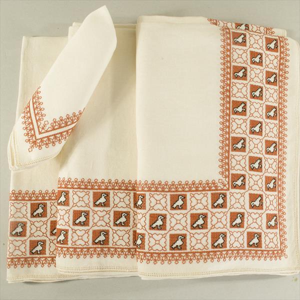 Tablecloths hand embroidered linen TOVAGLIA CON PUNTO ASSISI